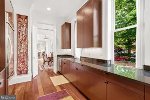 301 12th St SE, Washington, DC 20003 - Photo 18