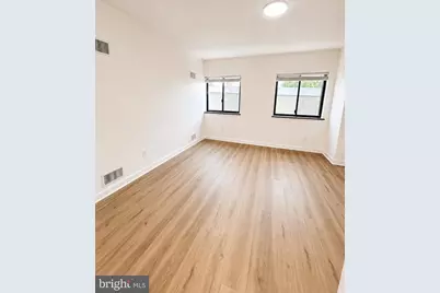 406 15th Street SE #B, Washington, DC 20003 - Photo 16