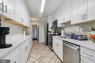 4201 Cathedral Ave NW, Washington, DC 20016 - Photo 14