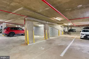 915 E St NW, Washington, DC 20004 - Photo 24
