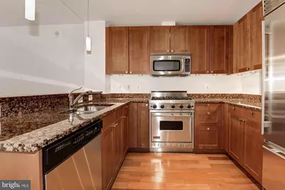 2425 L NW #635, Washington, DC 20037 - Photo 6