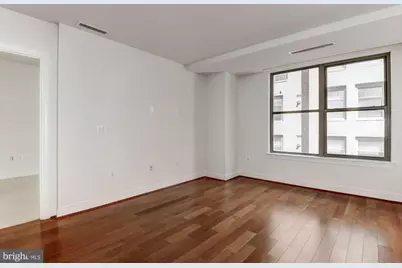 2425 L NW #635, Washington, DC 20037 - Photo 4