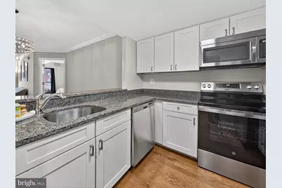 1080 Wisconsin Avenue NW #2020, Washington, DC 20007 - Photo 14