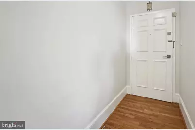 1511 22nd Street NW #42, Washington, DC 20037 - Photo 2