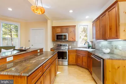 4457 Macarthur Boulevard NW, Washington, DC 20007 - Photo 10