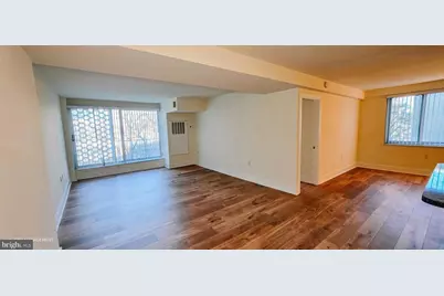 800 4th Street SW #S402, Washington, DC 20024 - Photo 6