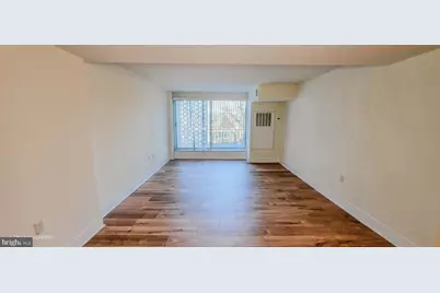800 4th Street SW #S402, Washington, DC 20024 - Photo 8