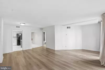 1099 22nd Street NW #106, Washington, DC 20037 - Photo 12