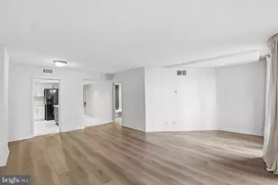 1099 22nd Street NW, Washington, DC 20037 - Photo 12