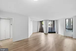 1099 22nd Street NW, Washington, DC 20037 - Photo 10