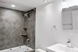 1099 22nd Street NW, Washington, DC 20037 - Photo 14