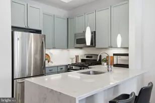 1127 6th St NW, Washington, DC 20001 - Photo 6