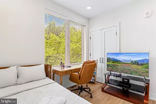 1307 Longfellow St NW, Washington, DC 20011 - Photo 20