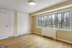 4201 Cathedral Ave NW, Washington, DC 20016 - Photo 32