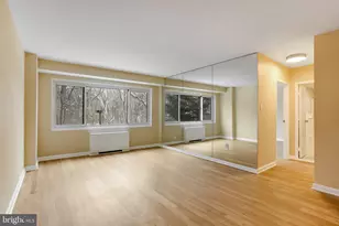 4201 Cathedral Ave NW, Washington, DC 20016 - Photo 24