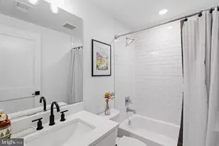 1369 Parkwood Pl NW, Washington, DC 20010 - Photo 14