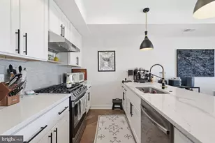 1369 Parkwood Pl NW, Washington, DC 20010 - Photo 4