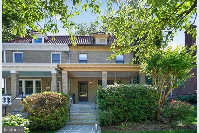 4225 37th Street NW, Washington, DC 20008 - Photo 2