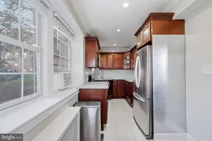 3925 Davis Pl NW, Washington, DC 20007 - Photo 8