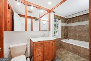 4401 Davenport St NW, Washington, DC 20016 - Photo 14
