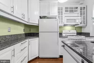 1526 17th Street NW #109, Washington, DC 20036 - Photo 6