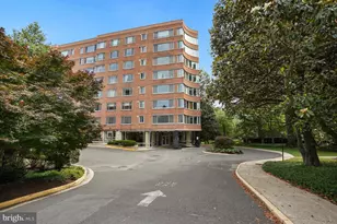 4200 Cathedral Ave NW, Washington, DC 20016 - Photo 2