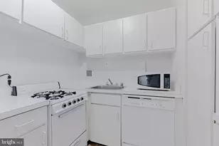 950 25th St NW, Washington, DC 20037 - Photo 4