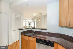 715 6th St NW, Washington, DC 20001 - Photo 10