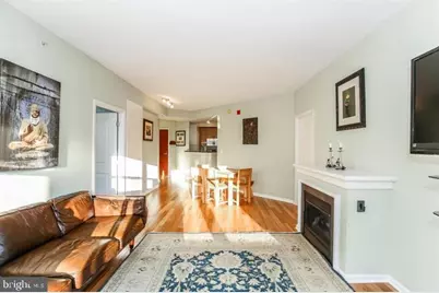 715 6th Street NW #402, Washington, DC 20001 - Photo 2