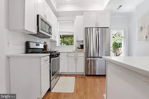 18 Randolph Pl NW, Washington, DC 20001 - Photo 8