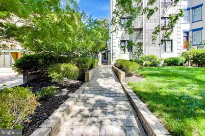 116 N Carolina Avenue SE #302, Washington, DC 20003 - Photo 6