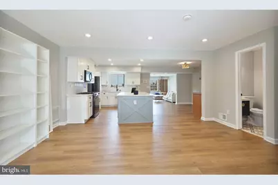 2425 Skyland Place SE, Washington, DC 20020 - Photo 4