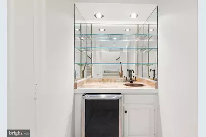 4004 Highwood Court NW, Washington, DC 20007 - Photo 4