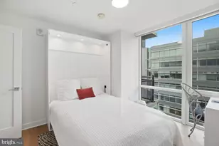 37 L St SE, Washington, DC 20003 - Photo 18