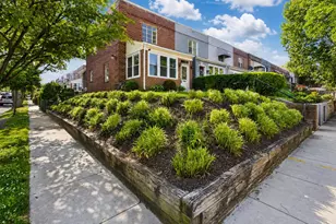121 33rd St NE, Washington, DC 20019 - Photo 2