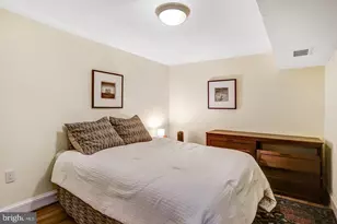 1430 Swann St NW, Washington, DC 20009 - Photo 32