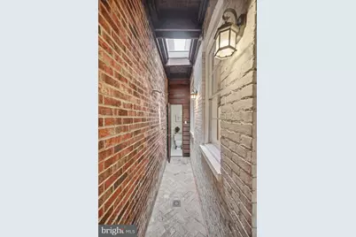 315 11th Street SE, Washington, DC 20003 - Photo 10