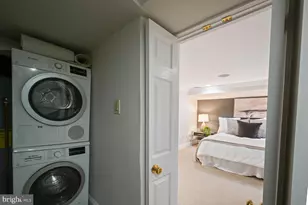 1832 Calvert St NW, Washington, DC 20009 - Photo 22