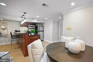 1832 Calvert St NW, Washington, DC 20009 - Photo 8