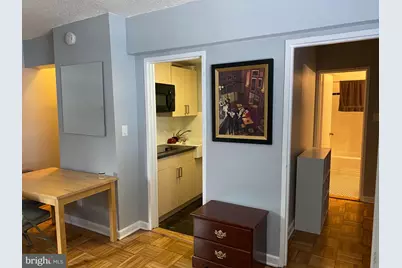 2141 I Street NW #607, Washington, DC 20037 - Photo 4