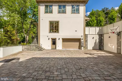 5537 Hawthorne Place NW, Washington, DC 20016 - Photo 6