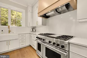 5537 Hawthorne Pl NW, Washington, DC 20016 - Photo 36