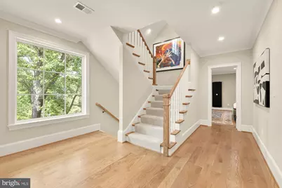 5537 Hawthorne Place NW, Washington, DC 20016 - Photo 54
