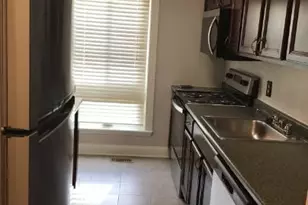 64 Hawthorne Ct NE, Washington, DC 20017 - Photo 4