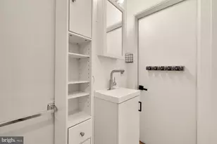 2408 37th St NW, Washington, DC 20007 - Photo 26
