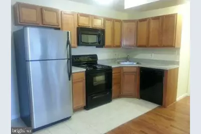 612 Eastern Avenue NE #104, Washington, DC 20019 - Photo 2