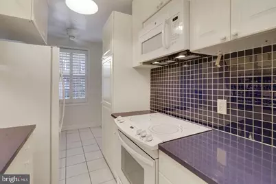 3051 Idaho Avenue NW #106, Washington, DC 20016 - Photo 10
