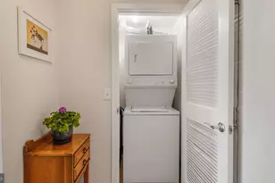 1117 10th St NW, Washington, DC 20001 - Photo 4