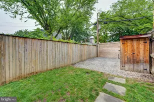 727 Kentucky Ave SE, Washington, DC 20003 - Photo 12