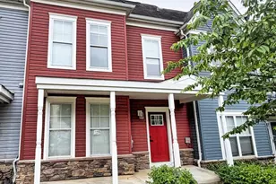 5002 Kimi Gray Ct SE, Washington, DC 20019 - Photo 2